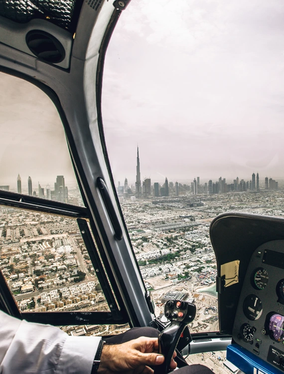 Survol de la ville de Dubaï en hélicoptère